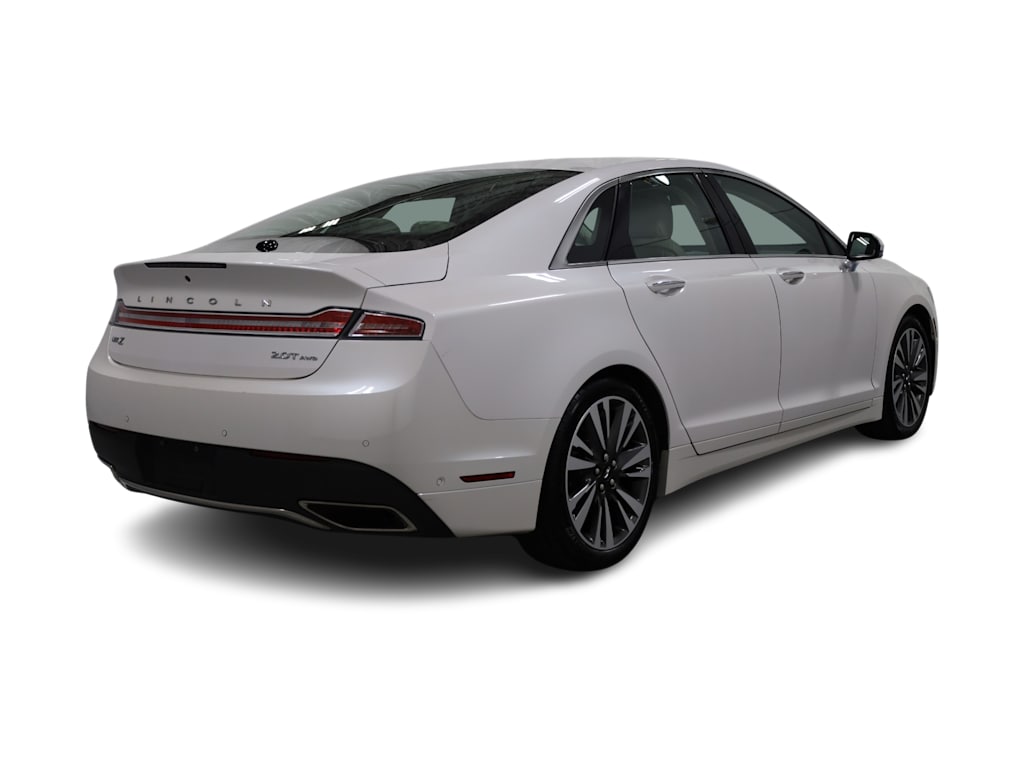 Thumbnail: 2020 Lincoln MKZ - 21