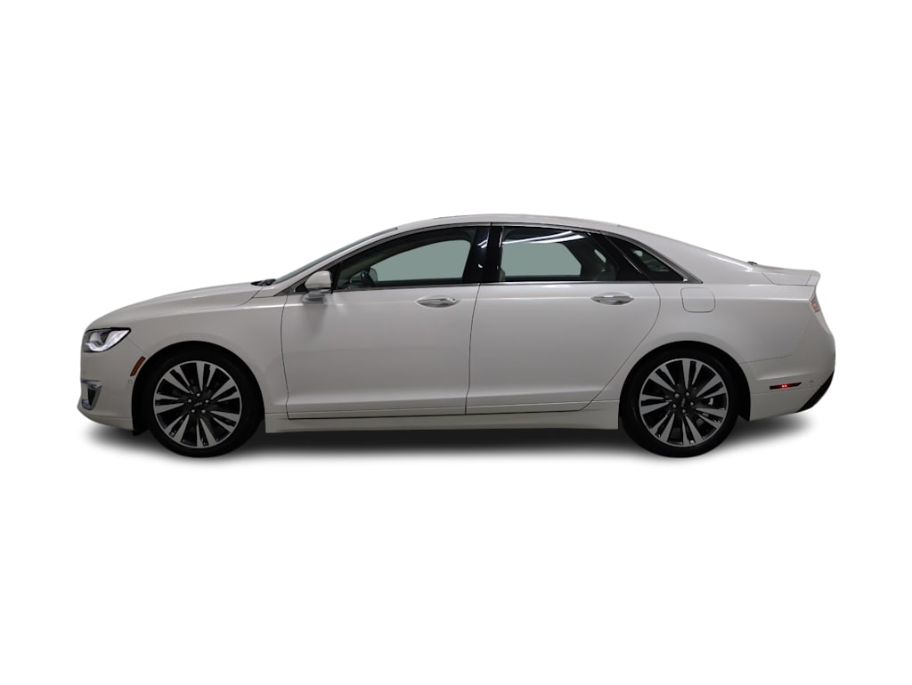 Thumbnail: 2020 Lincoln MKZ - 3