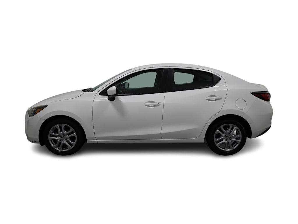 Thumbnail: 2016 Scion iA - 3