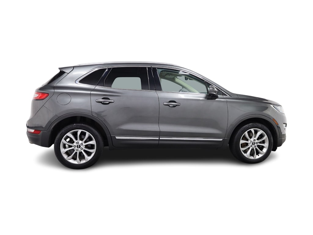 Thumbnail: 2017 Lincoln MKC - 23