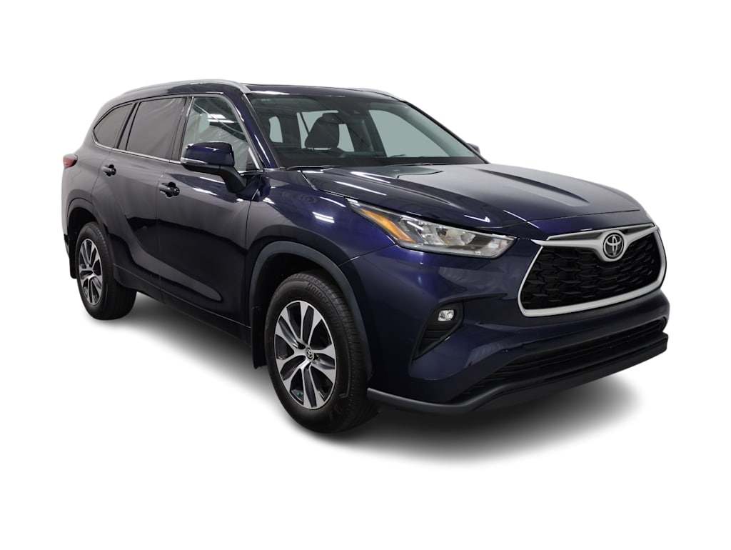 Thumbnail: 2022 Toyota Highlander - 24