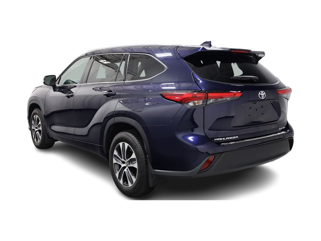 Thumbnail: 2022 Toyota Highlander - 4