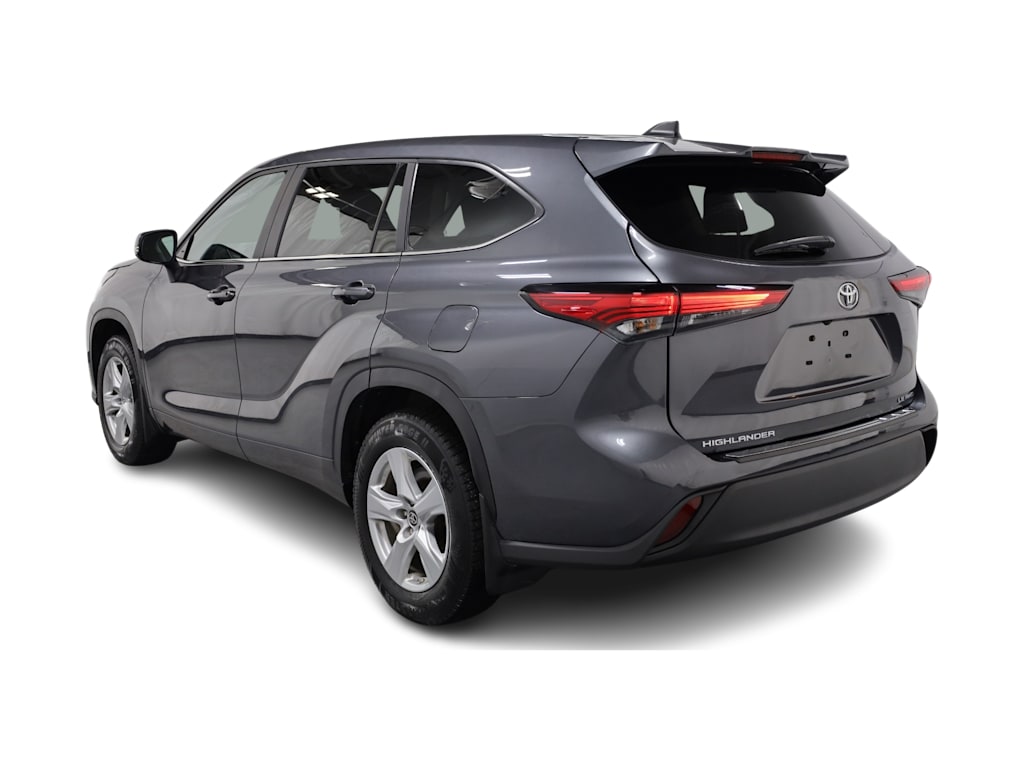 Thumbnail: 2023 Toyota Highlander - 4