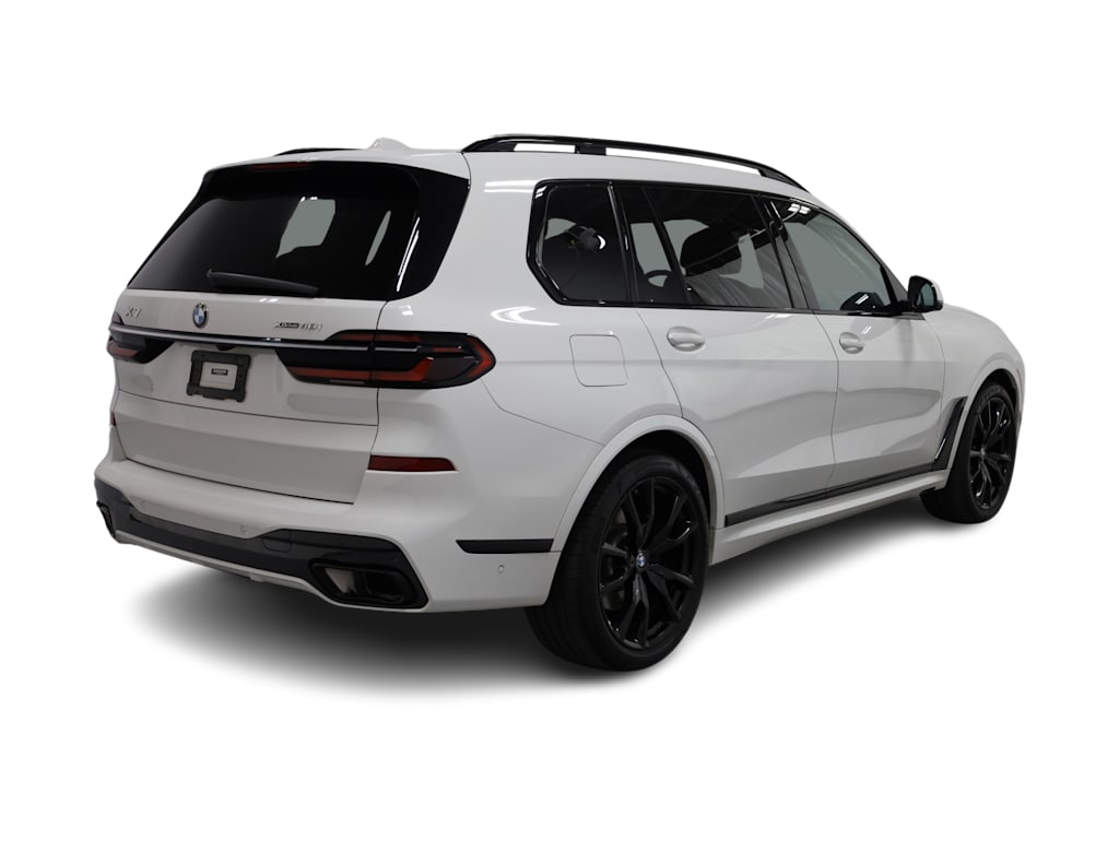 Thumbnail: 2023 BMW X7 - 20