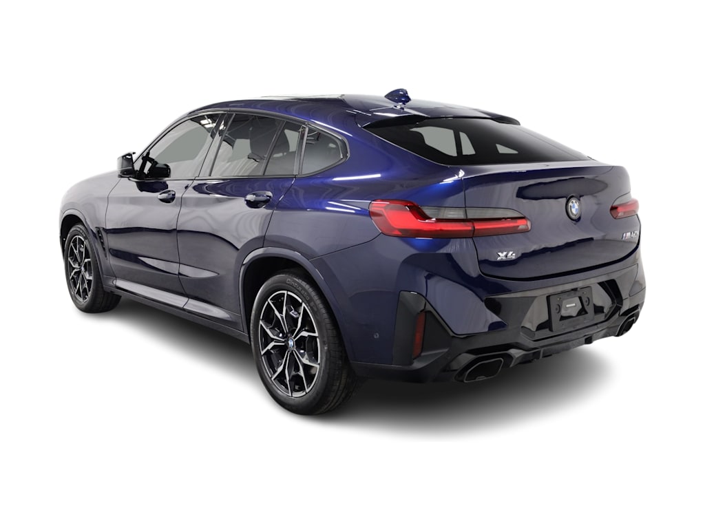 Thumbnail: 2023 BMW X4 - 4