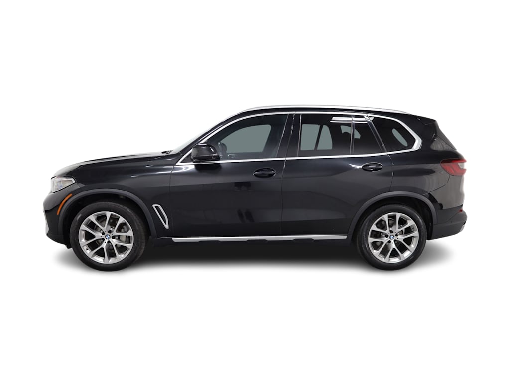 Thumbnail: 2021 BMW X5 - 3