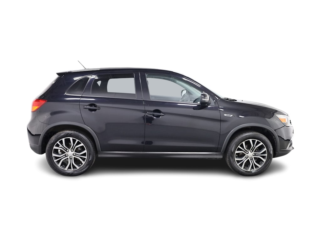 Thumbnail: 2016 Mitsubishi Outlander Sport - 23