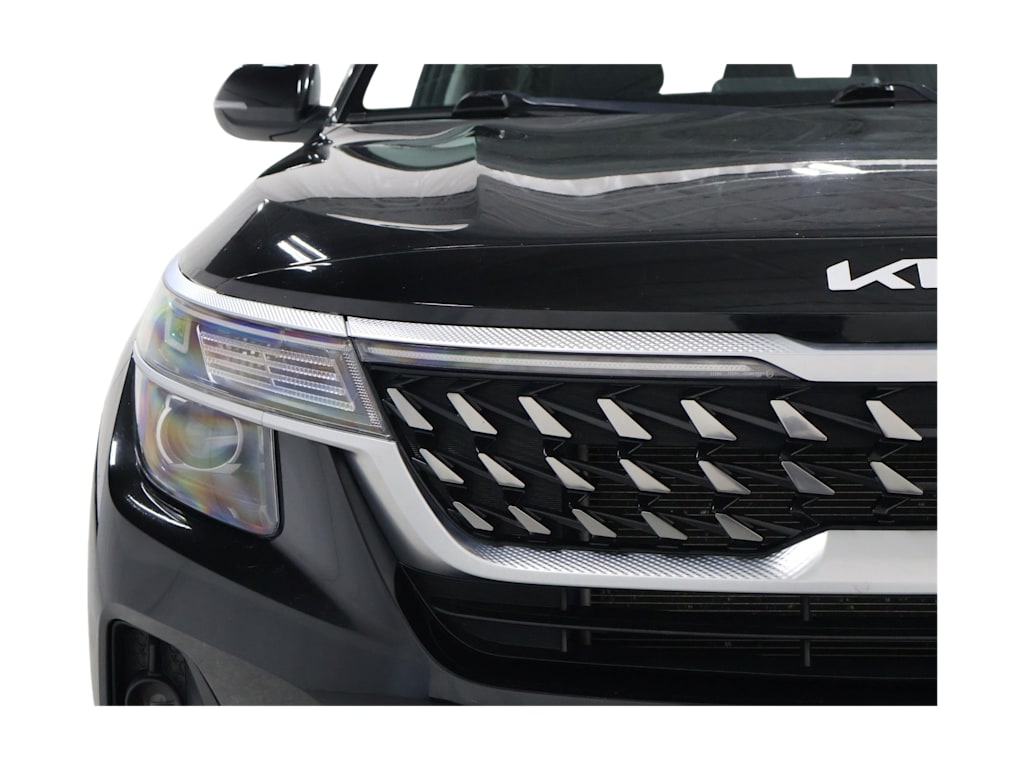 Thumbnail: 2022 Kia Seltos - 22