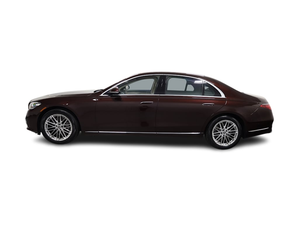 Thumbnail: 2022 Mercedes-Benz S-Class - 3