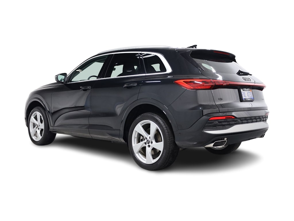 Thumbnail: 2025 Audi Q5 - 4