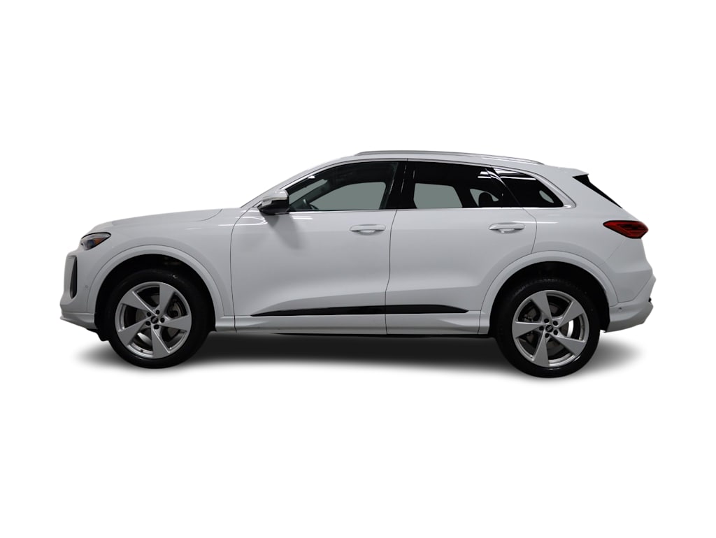 Thumbnail: 2025 Audi Q5 - 3