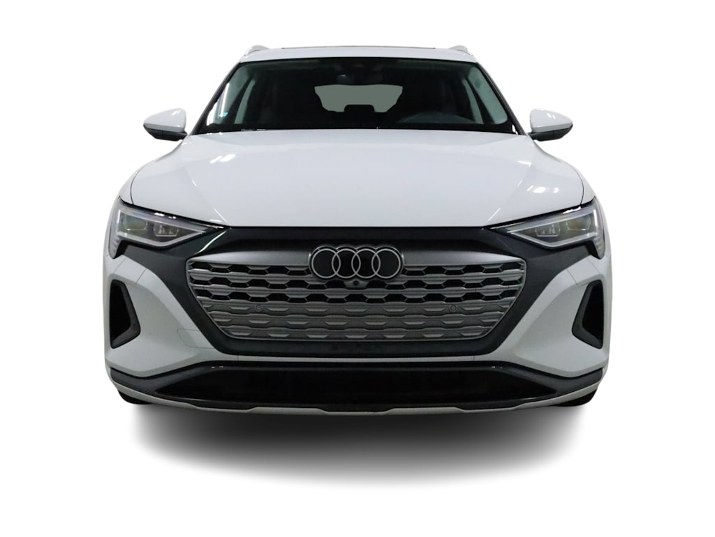 Thumbnail: 2024 Audi Q8 e-tron - 6