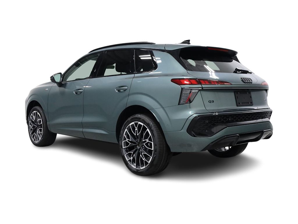 Thumbnail: 2026 Audi Q3 - 4