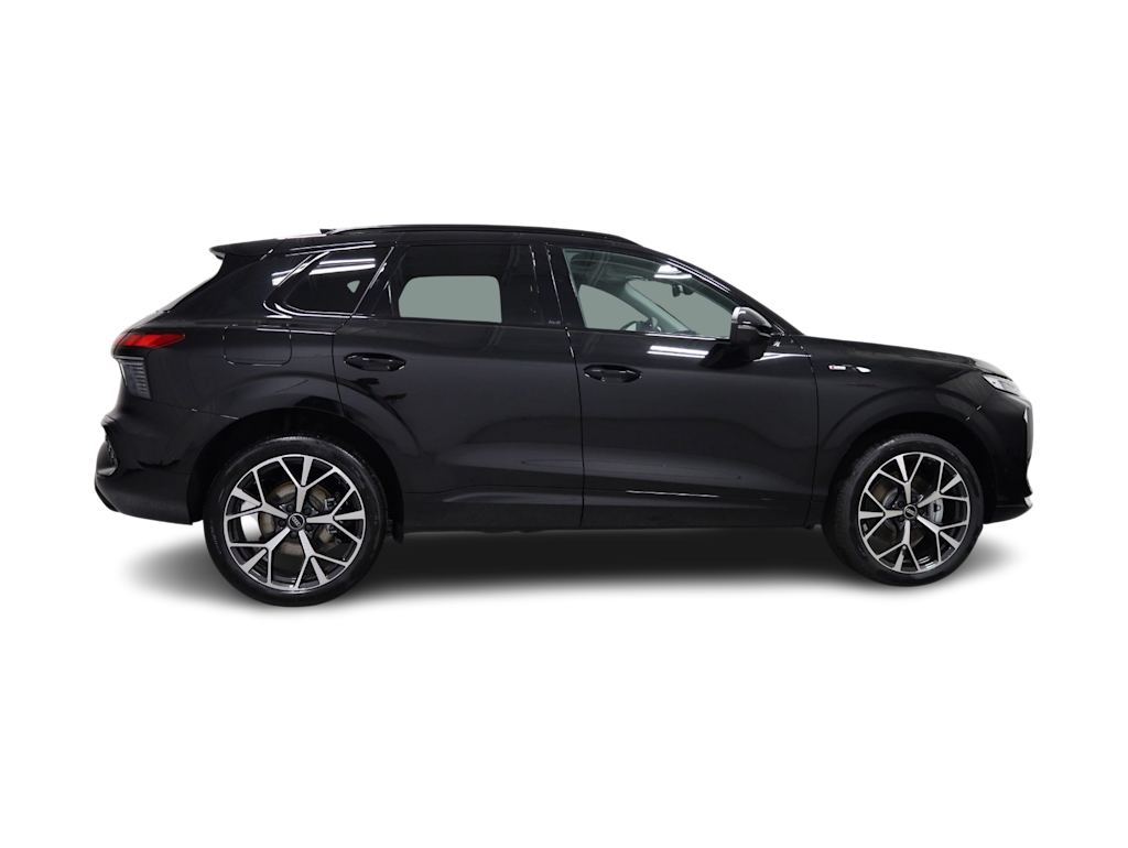 Thumbnail: 2026 Audi Q3 - 22