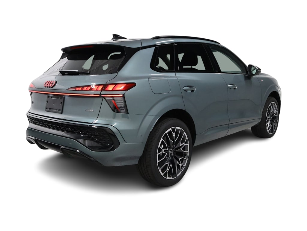 Thumbnail: 2026 Audi Q3 - 20