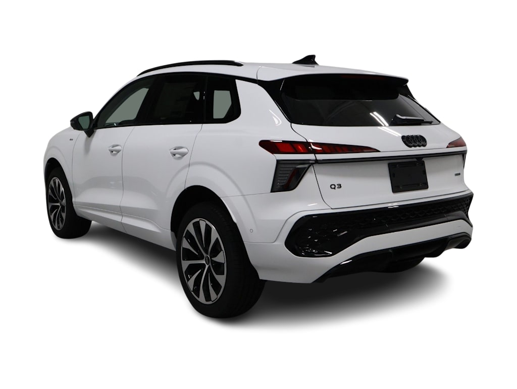 Thumbnail: 2026 Audi Q3 - 4