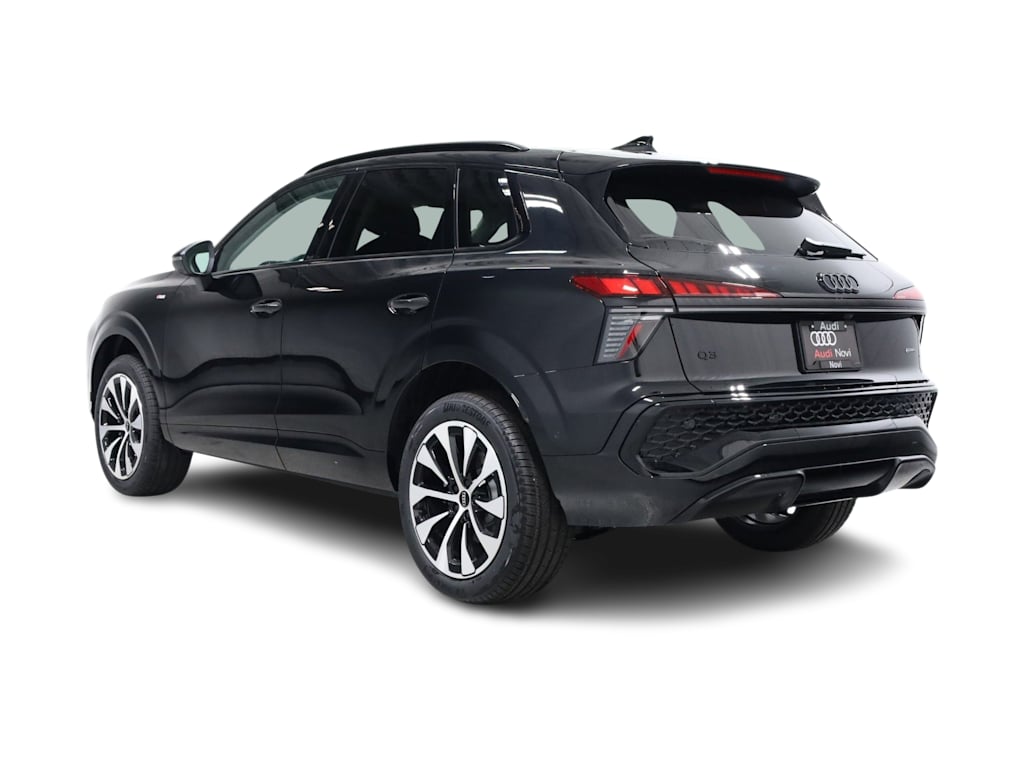 Thumbnail: 2026 Audi Q3 - 4