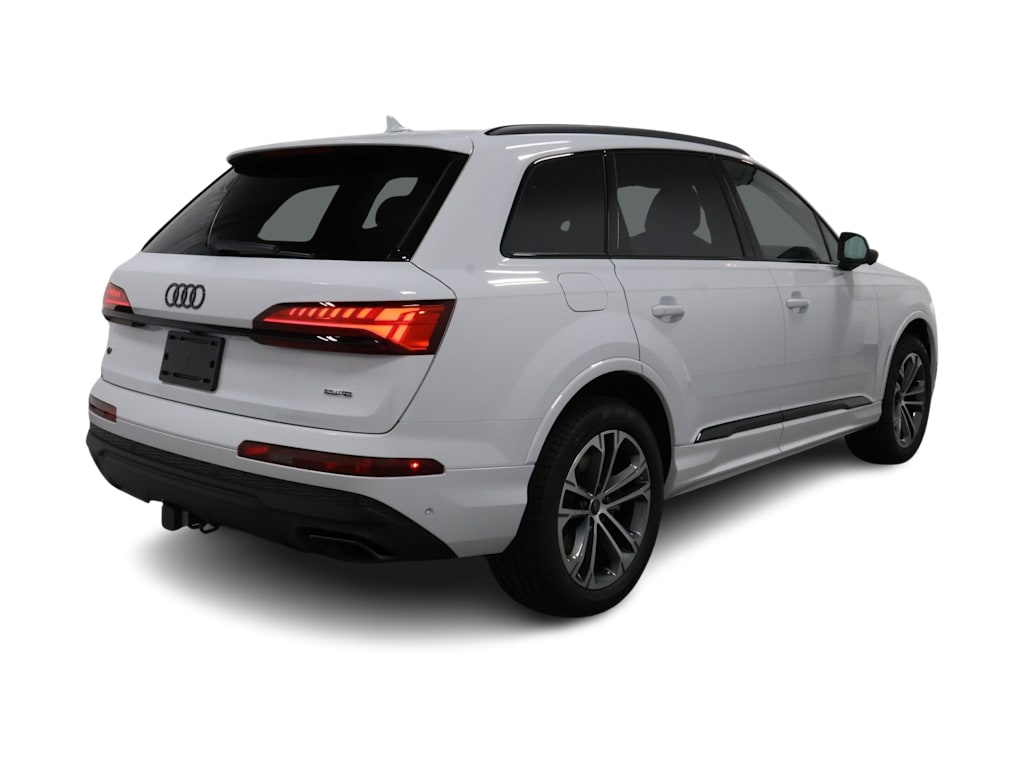 Thumbnail: 2026 Audi Q7 - 21