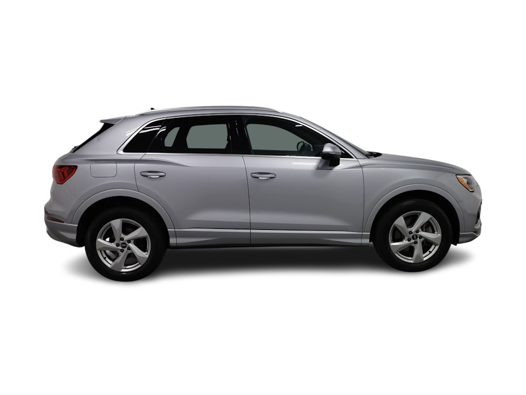 Thumbnail: 2022 Audi Q3 - 23