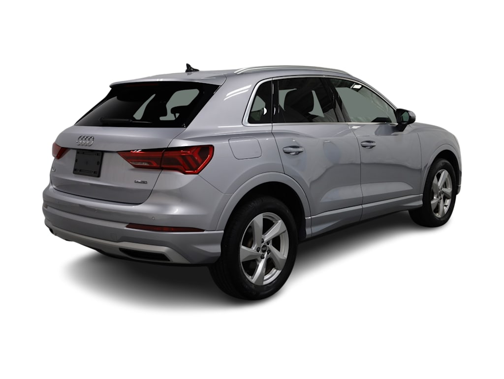 Thumbnail: 2022 Audi Q3 - 22