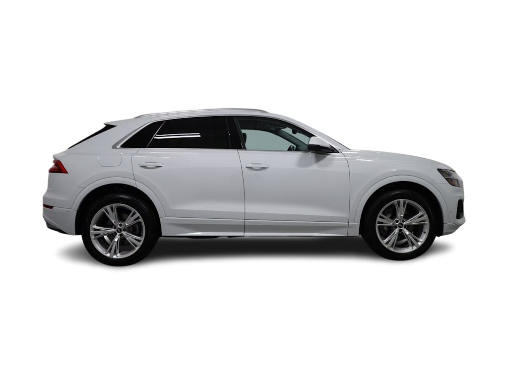 Thumbnail: 2023 Audi Q8 - 23