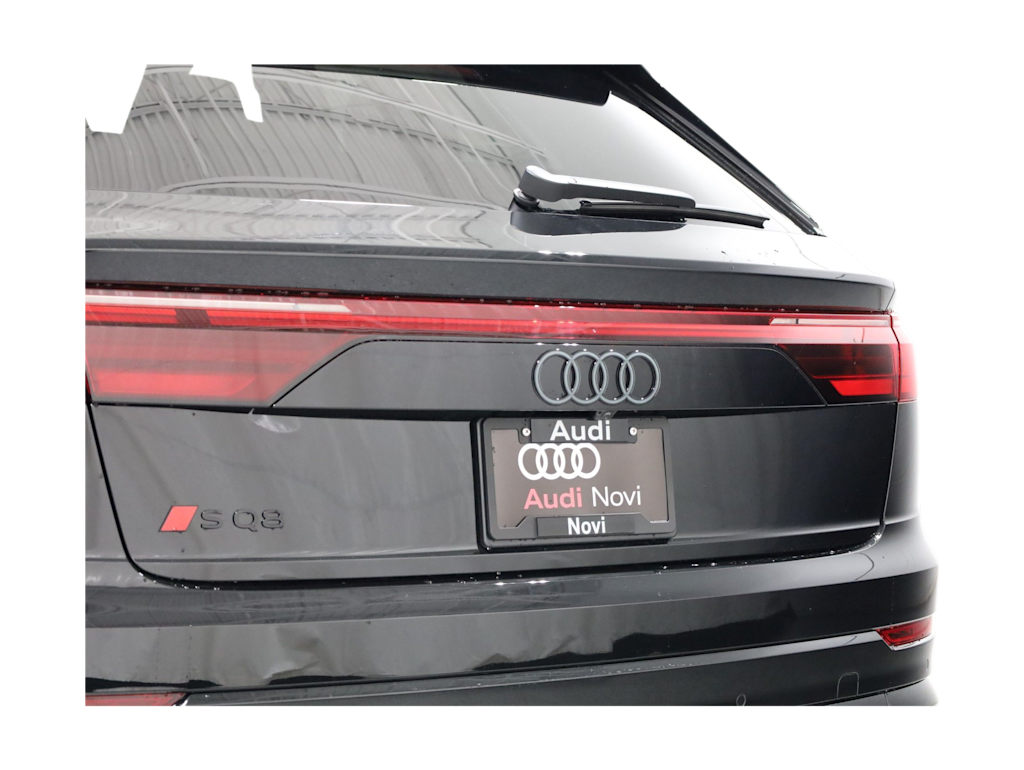 Thumbnail: 2026 Audi SQ8 - 22
