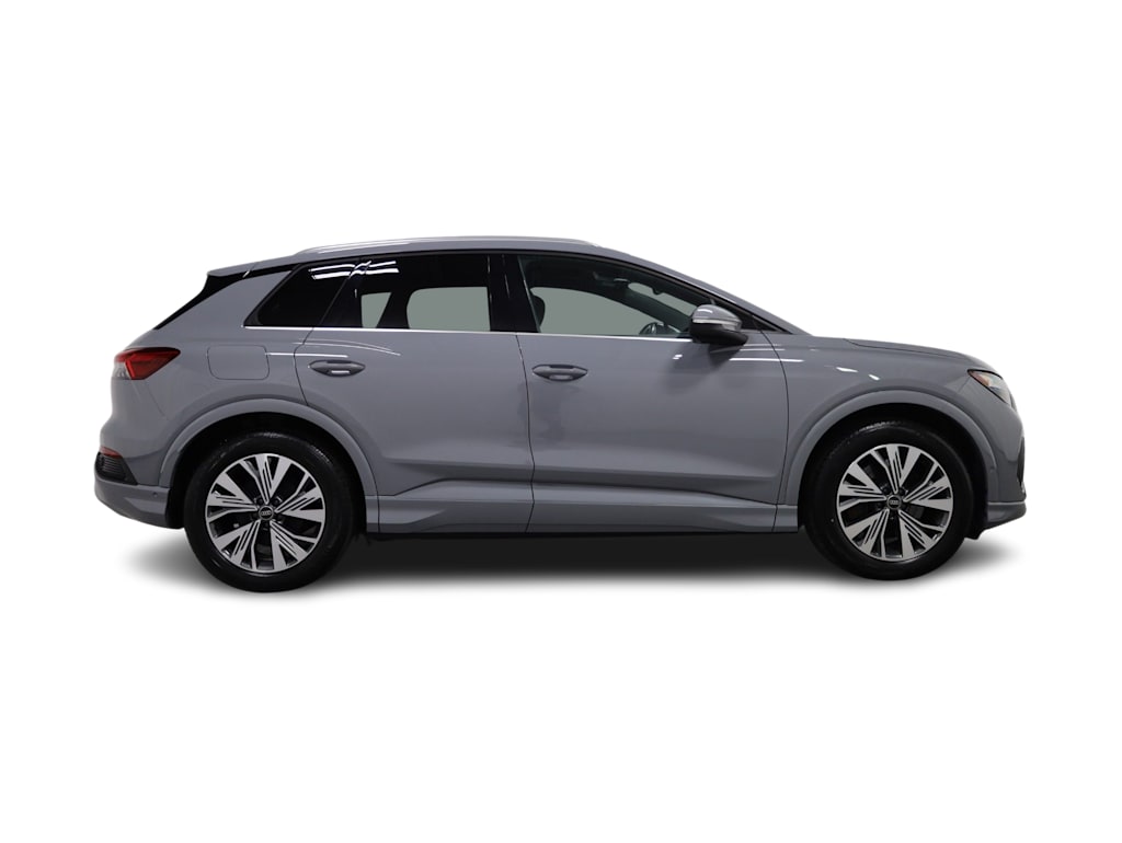 Thumbnail: 2023 Audi Q4 e-tron - 23