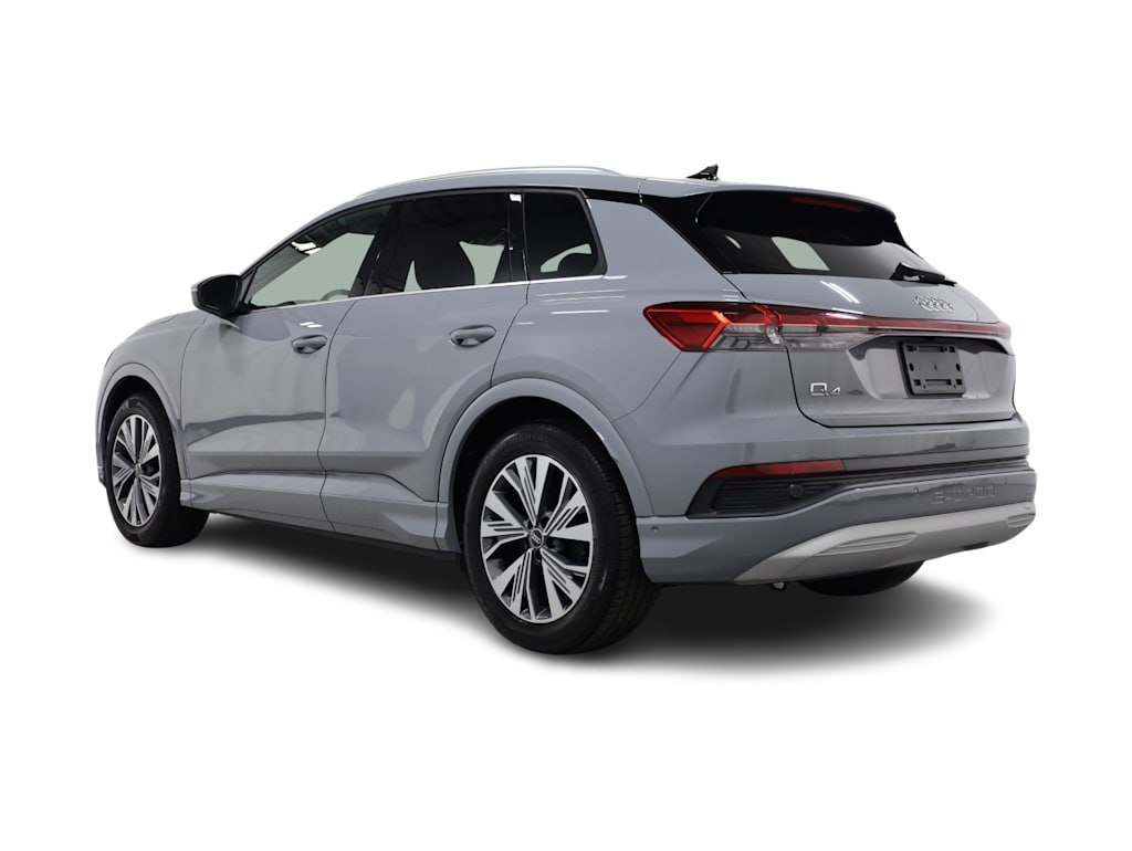 Thumbnail: 2023 Audi Q4 e-tron - 4