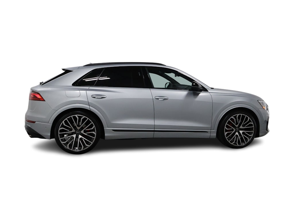 Thumbnail: 2024 Audi SQ8 - 23