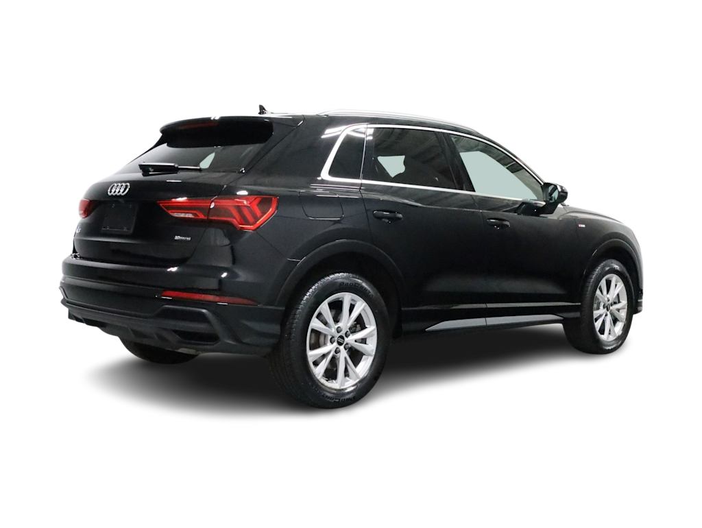 Thumbnail: 2025 Audi Q3 - 23