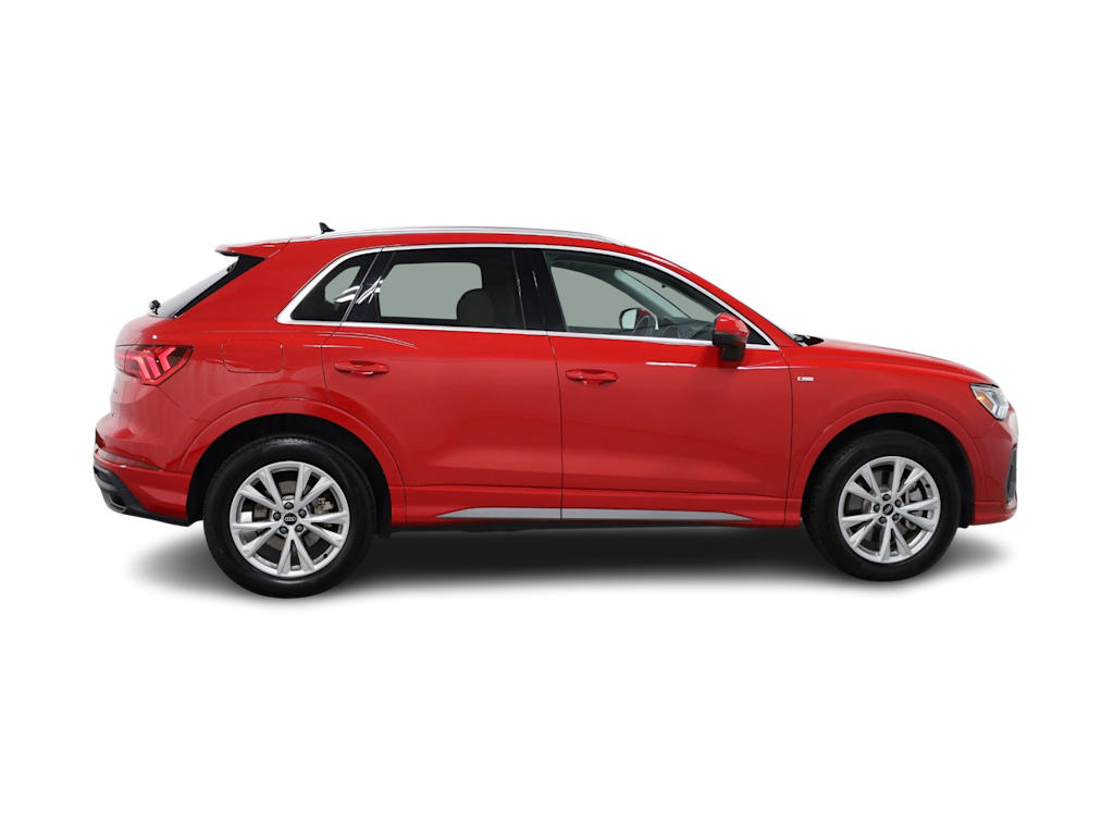 Thumbnail: 2025 Audi Q3 - 21