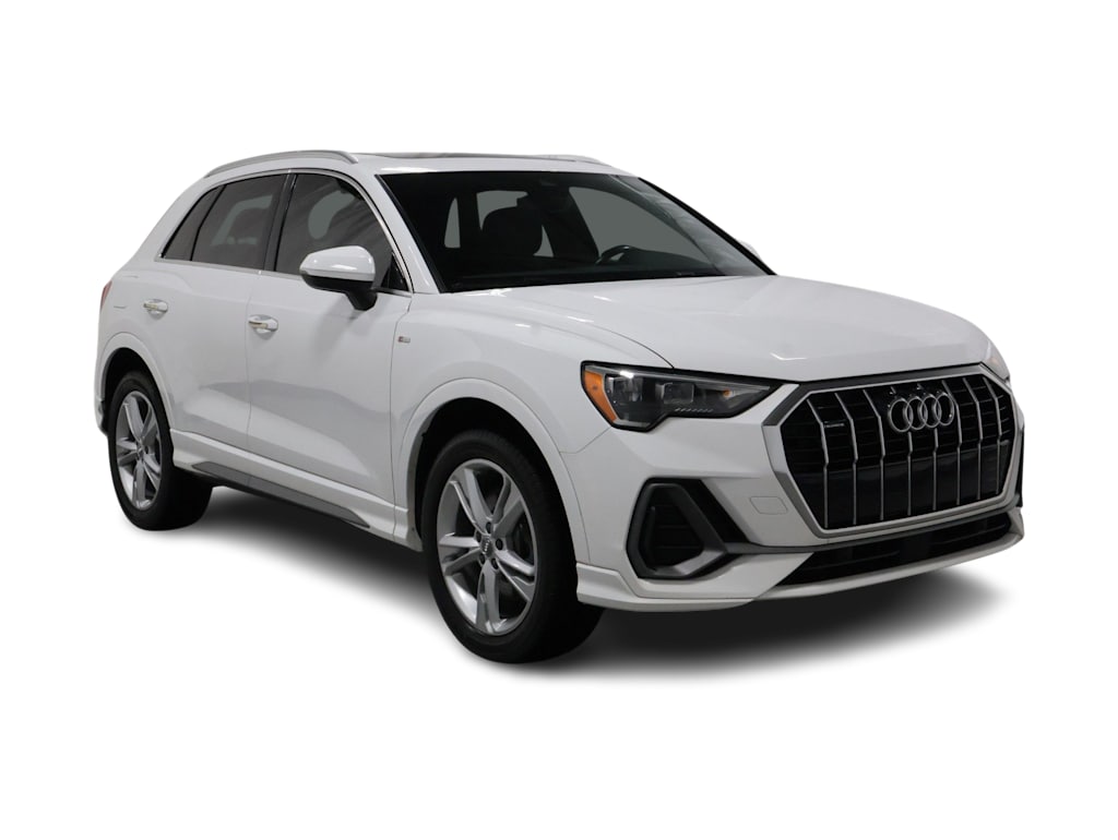 Thumbnail: 2021 Audi Q3 - 24