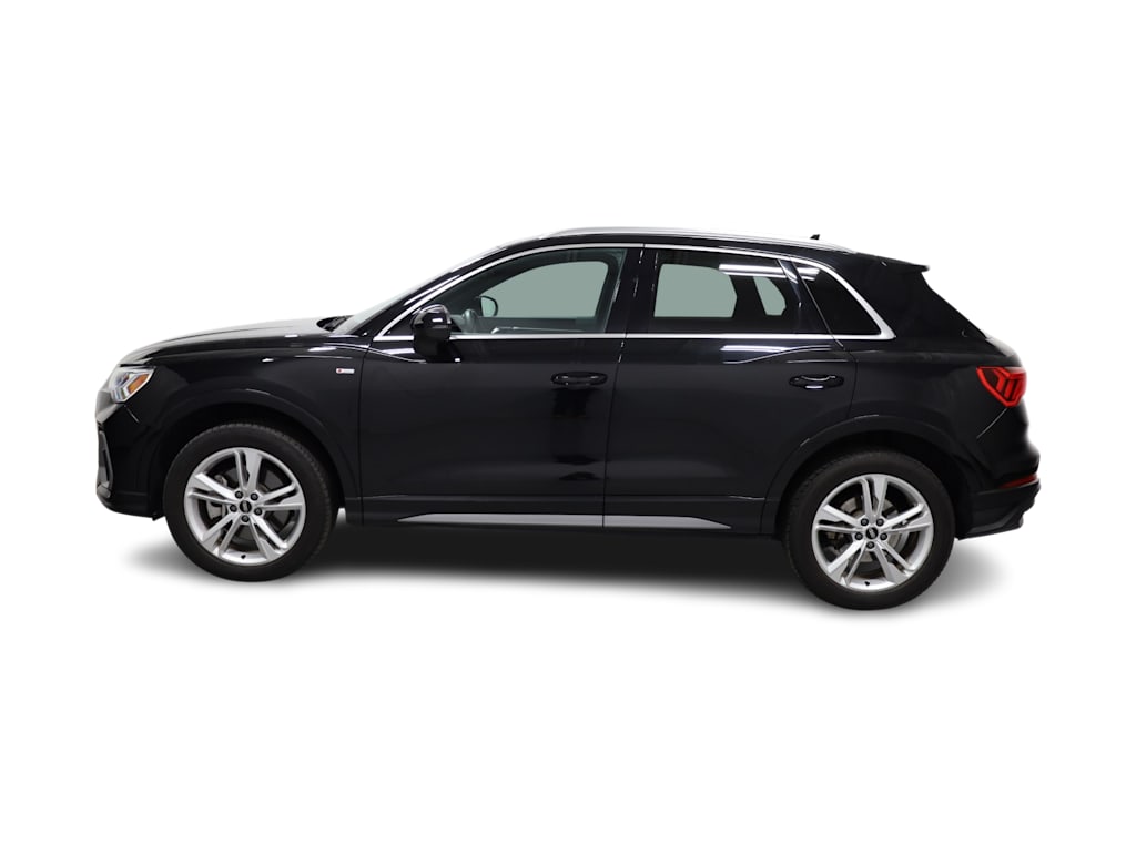 Thumbnail: 2024 Audi Q3 - 3