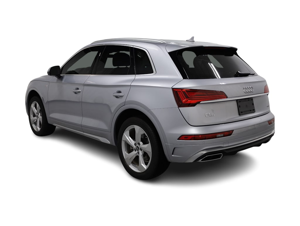 Thumbnail: 2022 Audi Q5 - 4