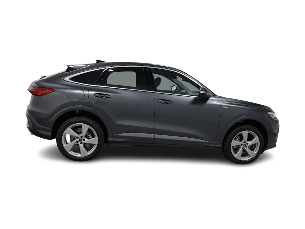 Thumbnail: 2026 Audi Q5 - 21