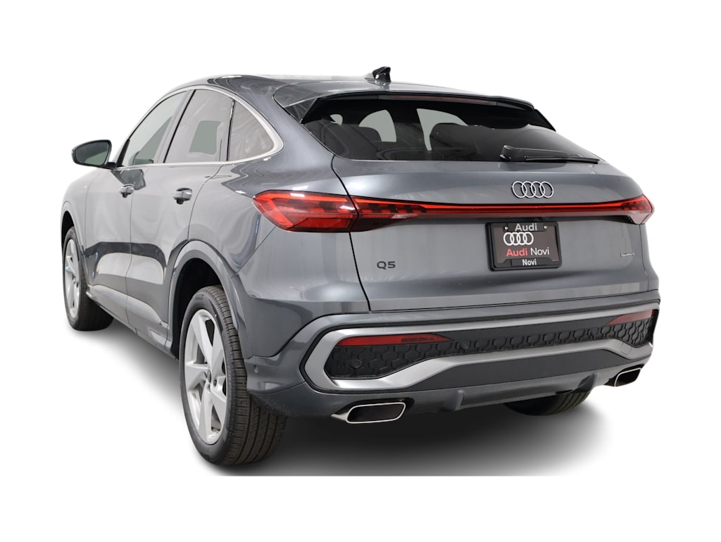 Thumbnail: 2026 Audi Q5 - 4