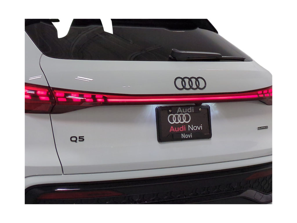 Thumbnail: 2026 Audi Q5 - 22