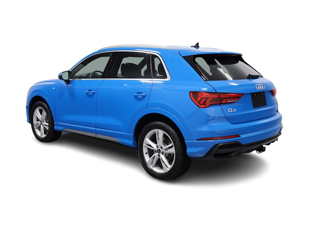 Thumbnail: 2023 Audi Q3 - 4