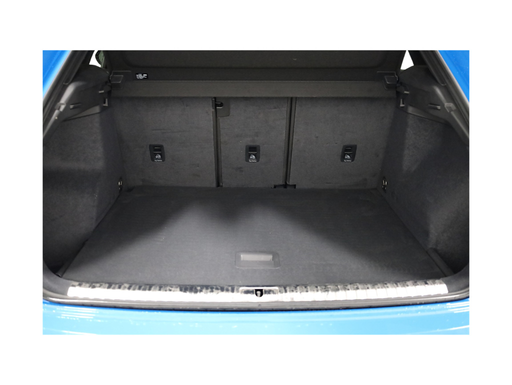 Thumbnail: 2023 Audi Q3 - 18