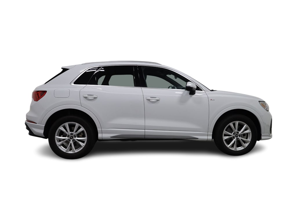 Thumbnail: 2025 Audi Q3 - 23