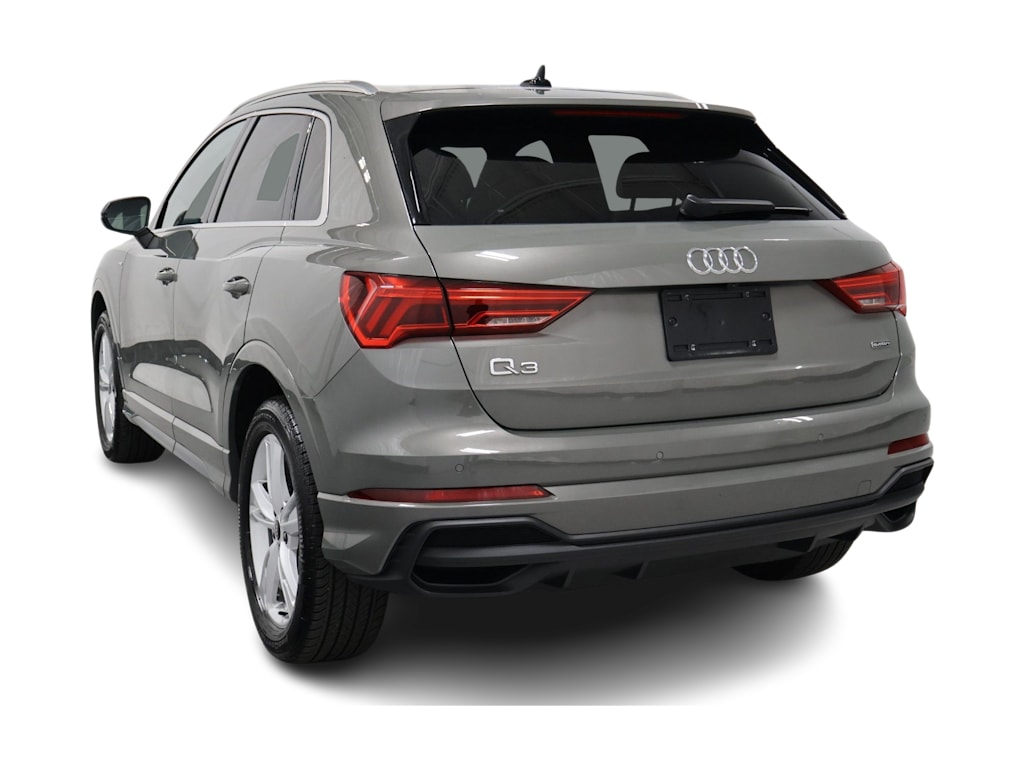Thumbnail: 2023 Audi Q3 - 4