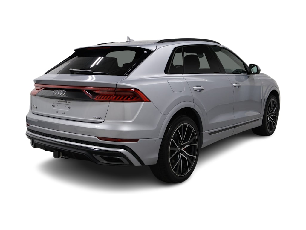 Thumbnail: 2021 Audi Q8 - 21