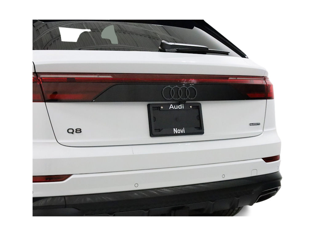 Thumbnail: 2026 Audi Q8 - 22