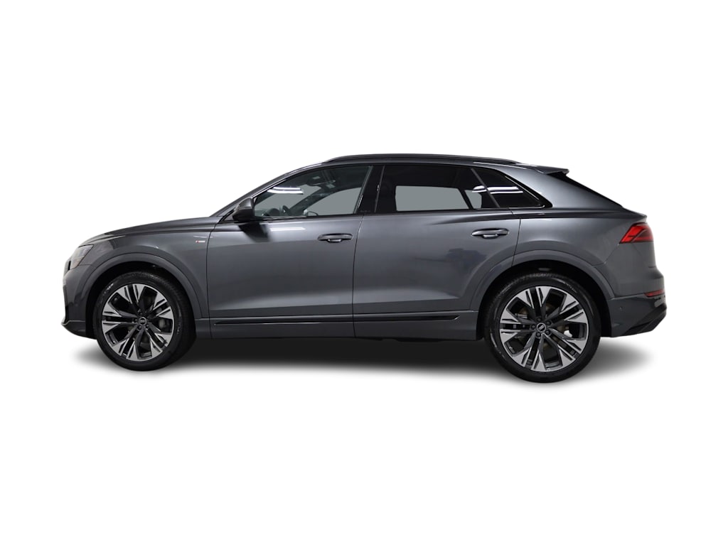 Thumbnail: 2026 Audi Q8 - 3