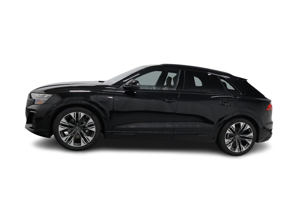 Thumbnail: 2026 Audi Q8 - 3
