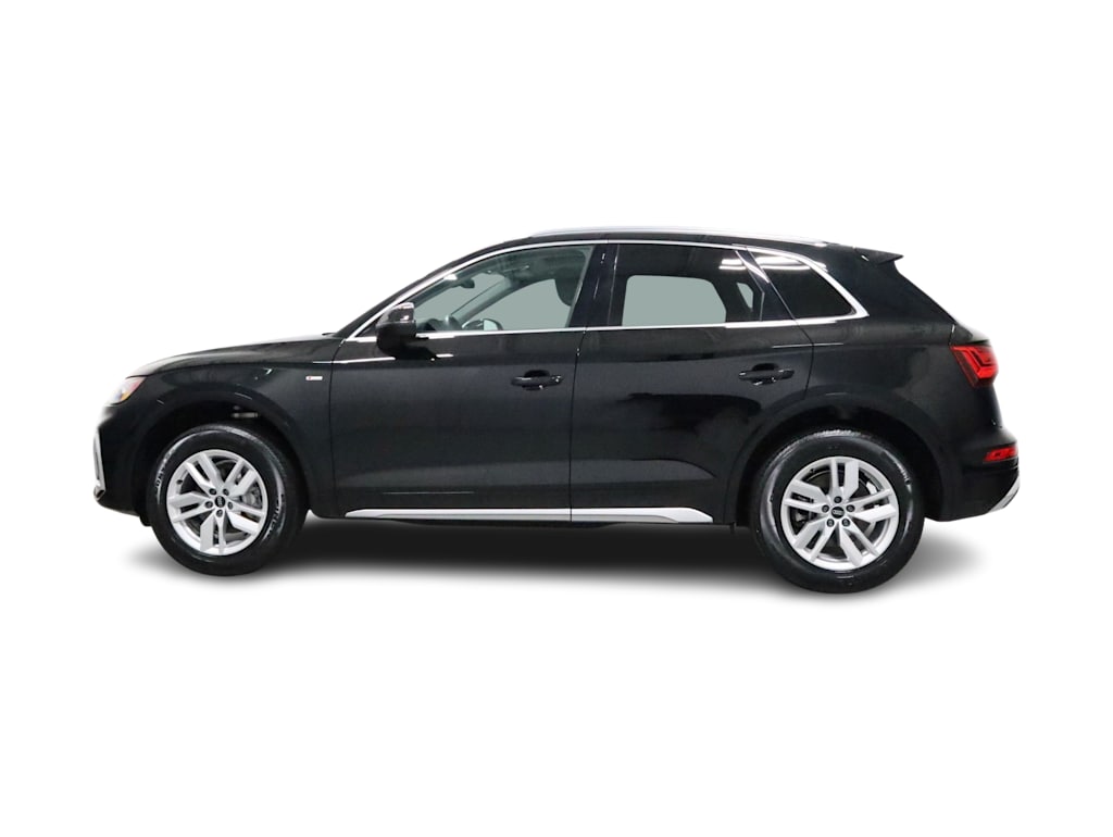 Thumbnail: 2023 Audi Q5 - 3
