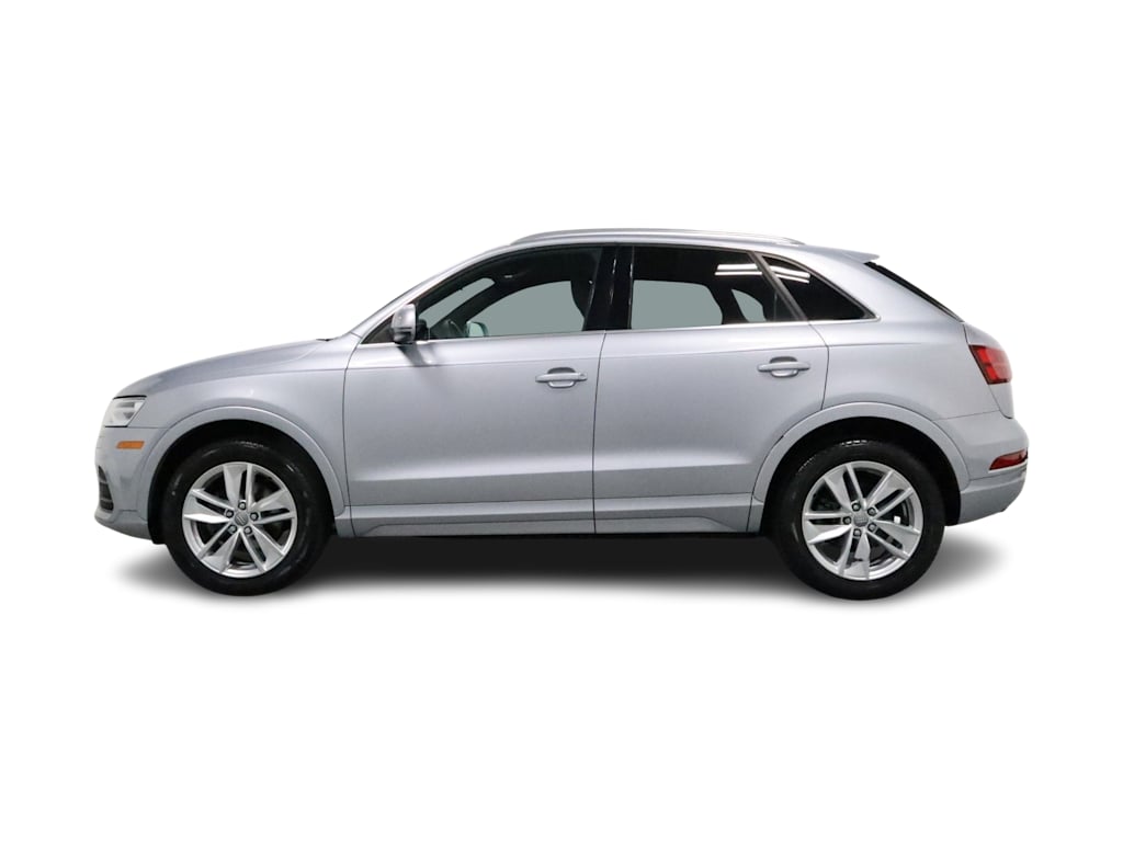 Thumbnail: 2017 Audi Q3 - 3