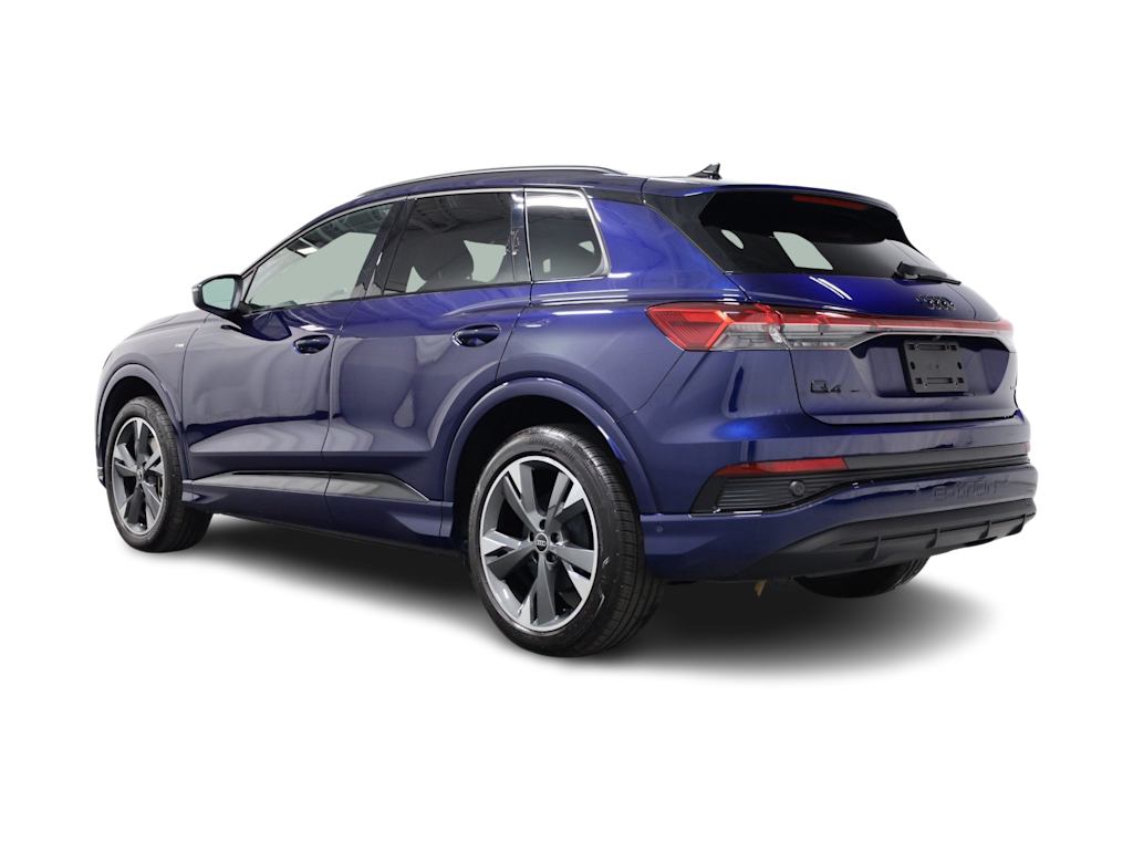 Thumbnail: 2023 Audi Q4 e-tron - 4