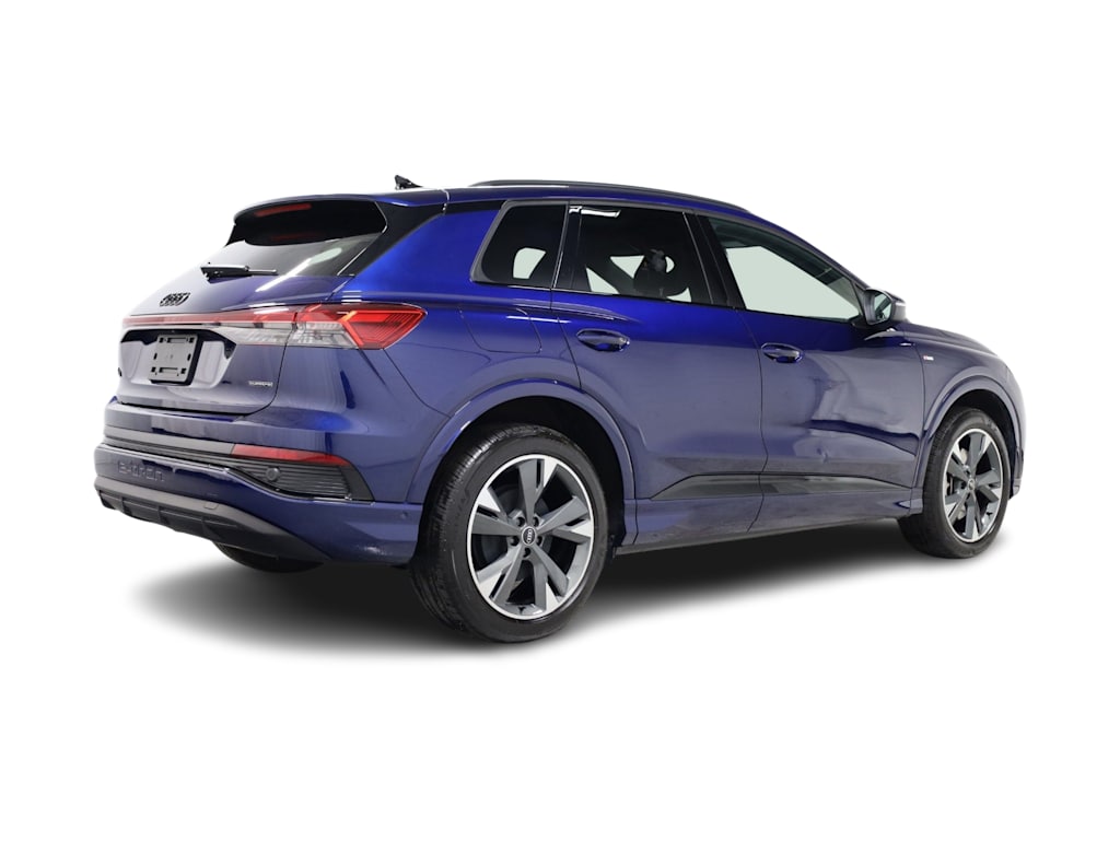 Thumbnail: 2023 Audi Q4 e-tron - 22
