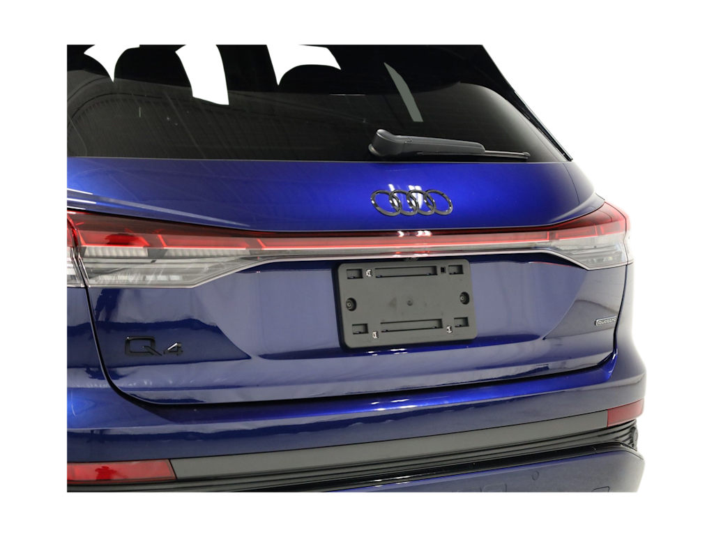 Thumbnail: 2023 Audi Q4 e-tron - 21